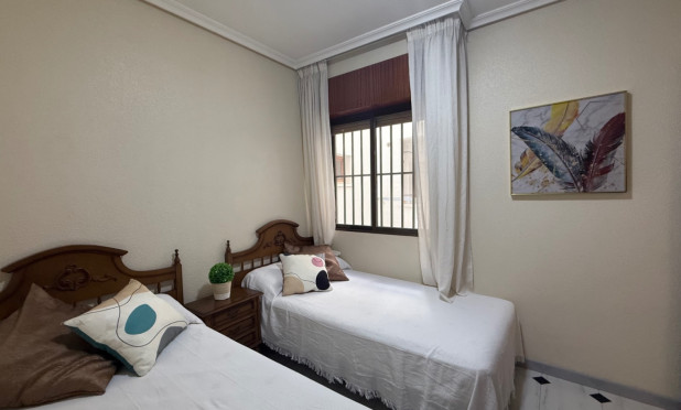 Resale - Apartment / flat - Torrevieja - Costa Blanca Sur