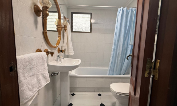 Resale - Apartment / flat - Torrevieja - Costa Blanca Sur
