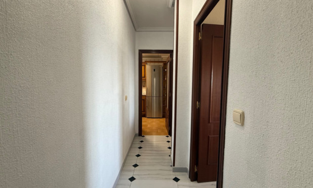Resale - Apartment / flat - Torrevieja - Costa Blanca Sur