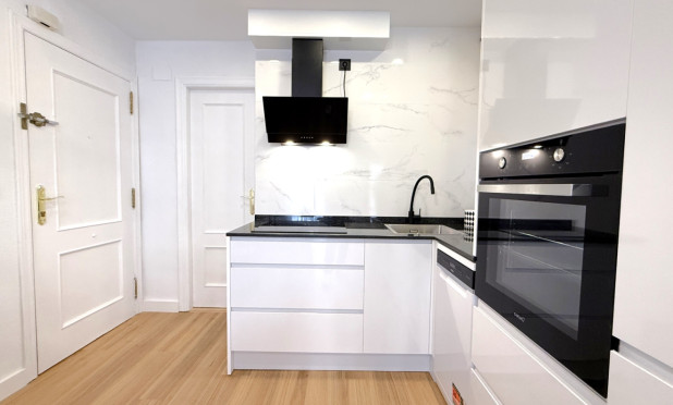 Resale - Apartment / flat - Torrevieja - Costa Blanca Sur