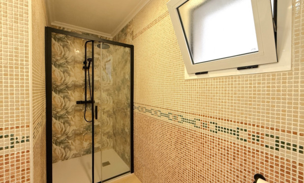 Resale - Apartment / flat - Torrevieja - Costa Blanca Sur
