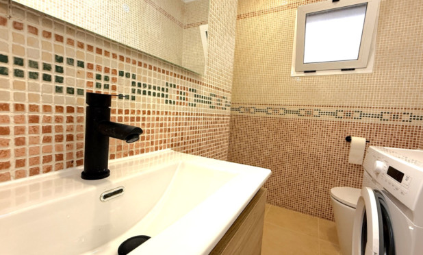 Resale - Apartment / flat - Torrevieja - Costa Blanca Sur