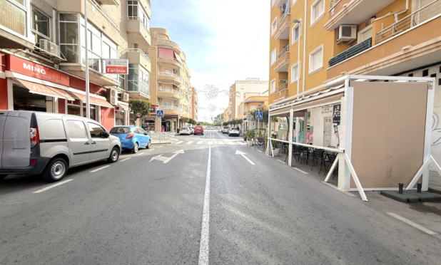 Resale - Apartment / flat - Torrevieja - Costa Blanca Sur