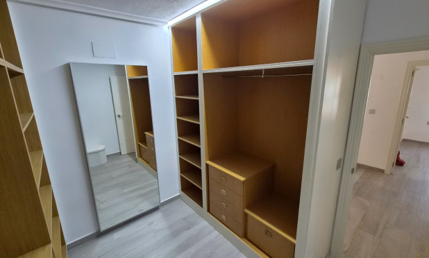 Herverkoop - Appartement / flat - Torrevieja - torrevieja