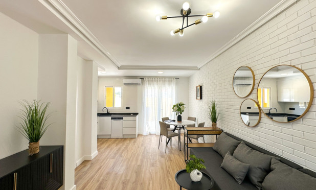 Resale - Townhouse - Orihuela Costa - La Regia