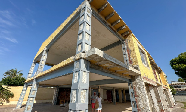 Herverkoop - Villa - Cabo Roig