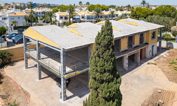 Herverkoop - Villa - Cabo Roig