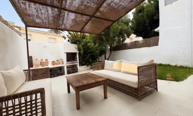 Odsprzedaż - Villa - Denia - Les Marines - Las Marinas