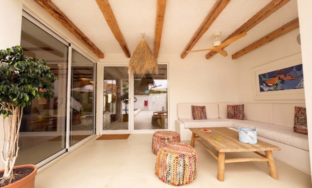Odsprzedaż - Villa - Denia - Les Marines - Las Marinas