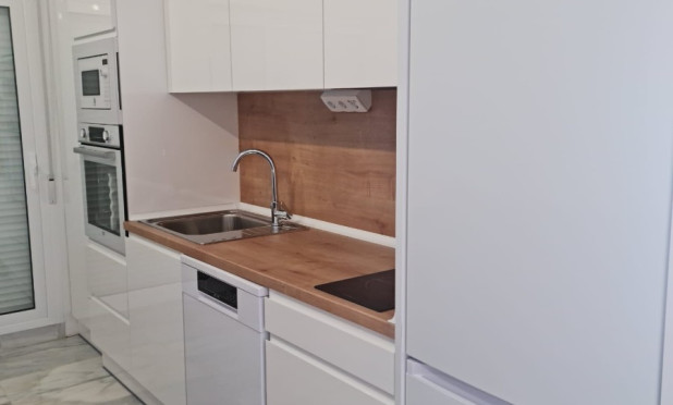 Herverkoop - Appartement / flat - Benidorm - Zona de Poniente