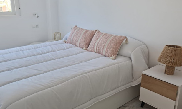 Herverkoop - Appartement / flat - Benidorm - Zona de Poniente