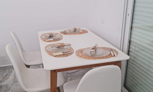Herverkoop - Appartement / flat - Benidorm - Zona de Poniente