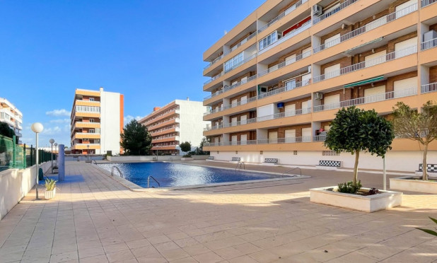 Herverkoop - Appartement / flat - Orihuela Costa - Punta Prima