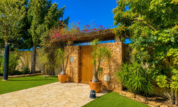 Odsprzedaż - Villa - Campoamor - Dehesa de Campoamor