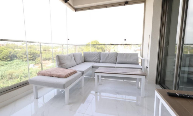 Odsprzedaż - Mieszkanie w bloku - Orihuela Costa - Villamartín