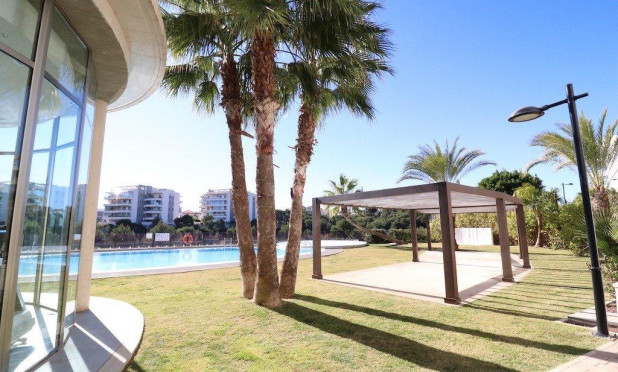 Odsprzedaż - Mieszkanie w bloku - Orihuela Costa - Villamartín
