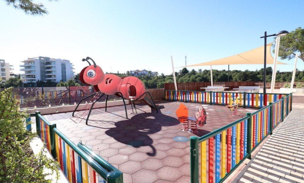 Odsprzedaż - Mieszkanie w bloku - Orihuela Costa - Villamartín