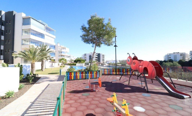 Odsprzedaż - Mieszkanie w bloku - Orihuela Costa - Villamartín