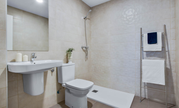 Neue Gebäude - Penthouse - Las Lagunas de Mijas