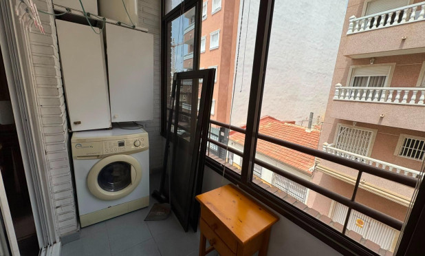 Wiederverkauf - Wohnung - Torrevieja - Centro