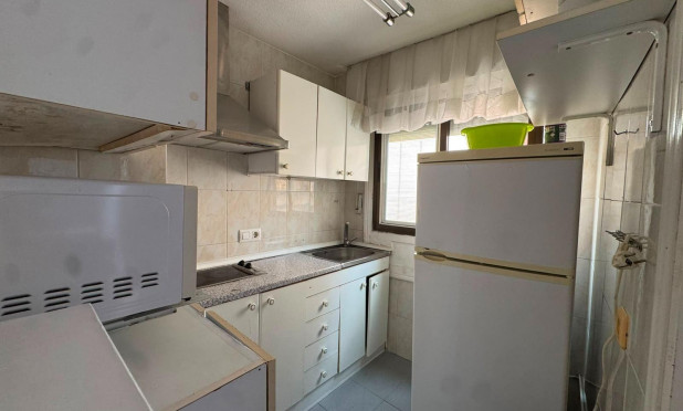 Wiederverkauf - Wohnung - Torrevieja - Centro