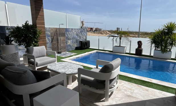 Wiederverkauf - Villa - Orihuela - Entre Naranjos Vistabella Golf