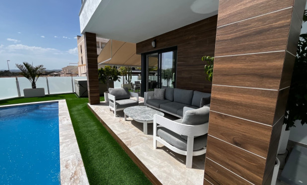 Wiederverkauf - Villa - Orihuela - Entre Naranjos Vistabella Golf
