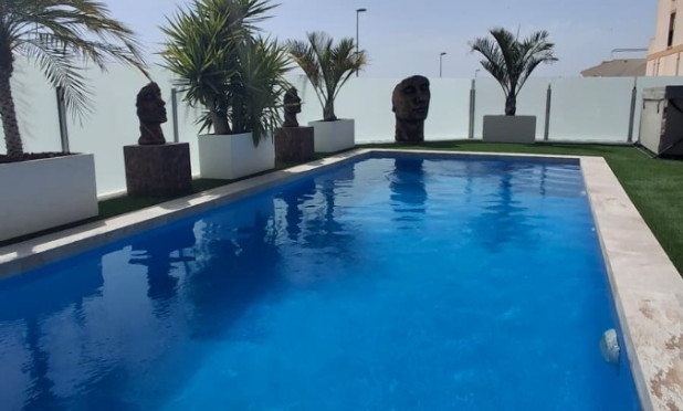 Wiederverkauf - Villa - Orihuela - Entre Naranjos Vistabella Golf