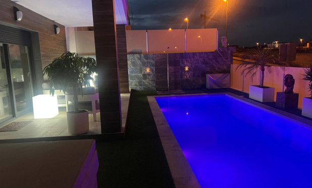 Wiederverkauf - Villa - Orihuela - Entre Naranjos Vistabella Golf
