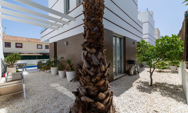 Resale - Villa - Ciudad Quesada