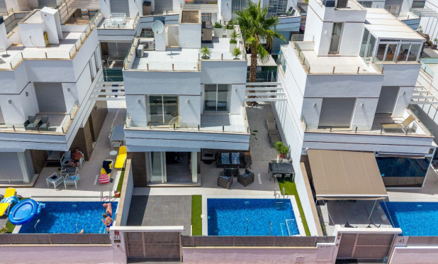 Resale - Villa - Ciudad Quesada