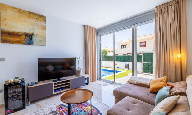 Resale - Villa - Ciudad Quesada