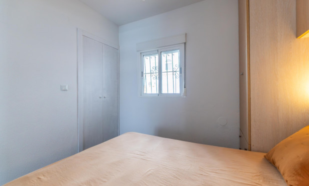 Reventa - Apartamento / piso - Torrevieja - torrevieja