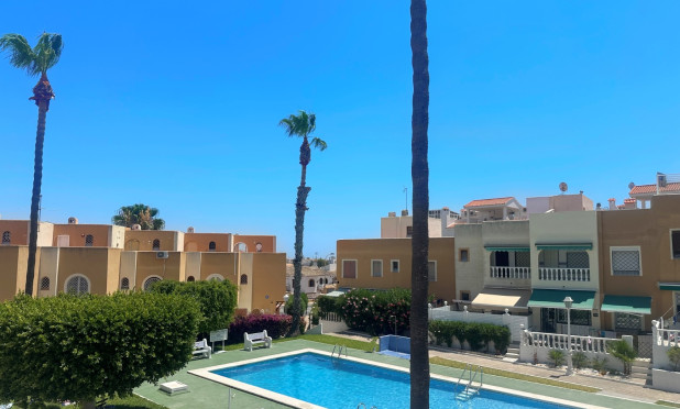 Resale - Townhouse - La Mata