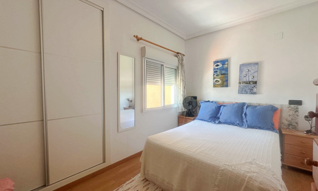 Resale - Townhouse - La Mata