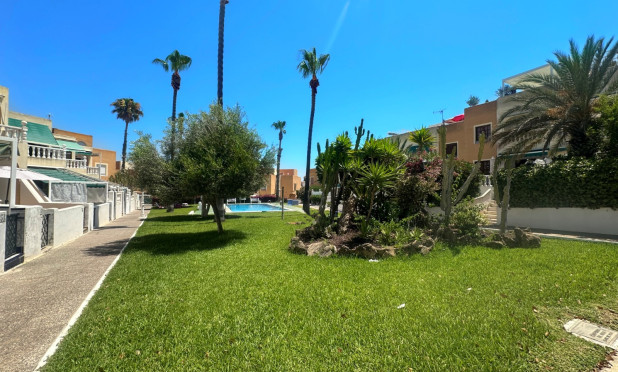 Resale - Townhouse - La Mata