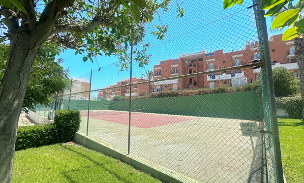 Resale - Townhouse - La Mata