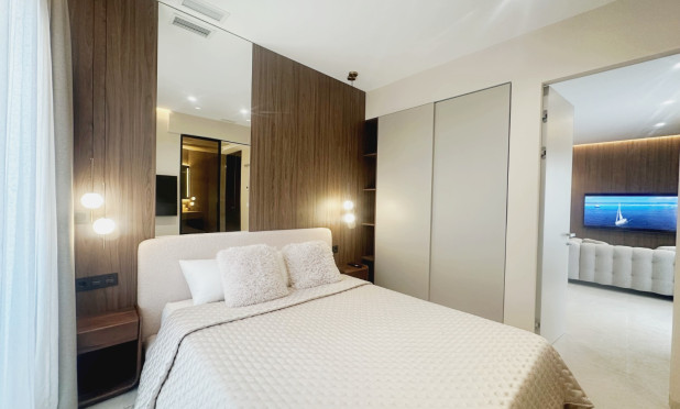 Resale - Apartment / flat - Torrevieja - torrevieja