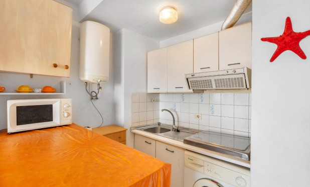 Resale - Apartment / flat - Guardamar del Segura - CENTRO