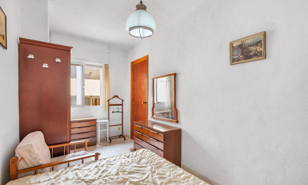 Resale - Apartment / flat - Guardamar del Segura - CENTRO