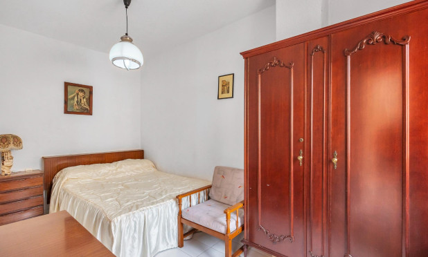 Resale - Apartment / flat - Guardamar del Segura - CENTRO