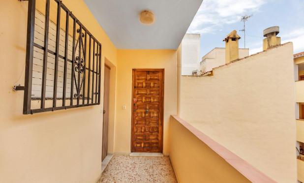 Resale - Apartment / flat - Guardamar del Segura - CENTRO