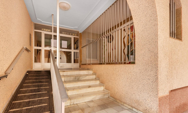 Resale - Apartment / flat - Guardamar del Segura - CENTRO