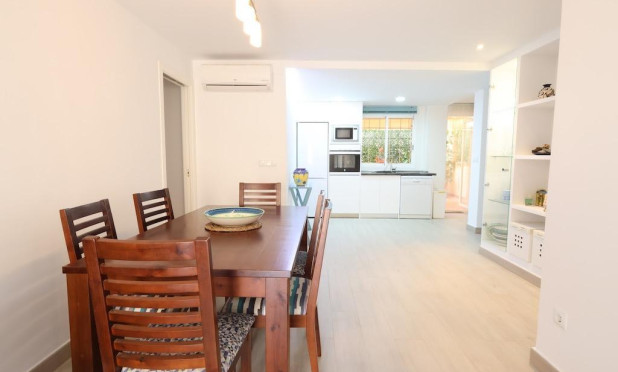 Resale - Apartment / flat - Orihuela Costa - Campoamor