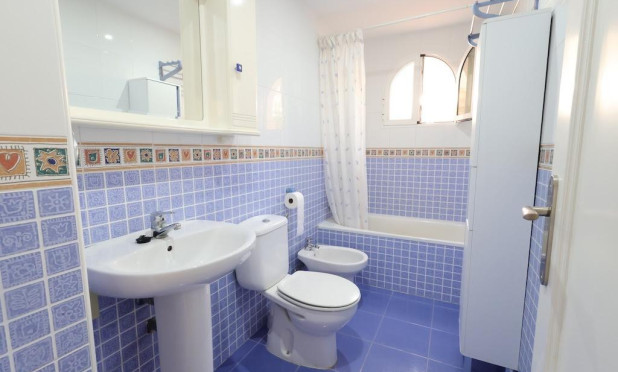 Resale - Apartment / flat - Orihuela Costa - Campoamor