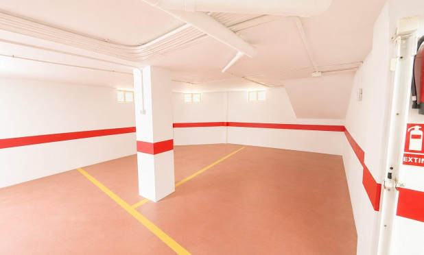 Location à long terme - Garage - Torrevieja - Centro