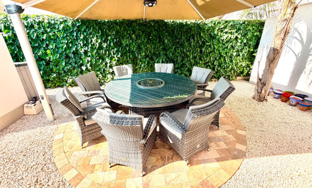 Resale - Villa - Los Montesinos - La Herrada