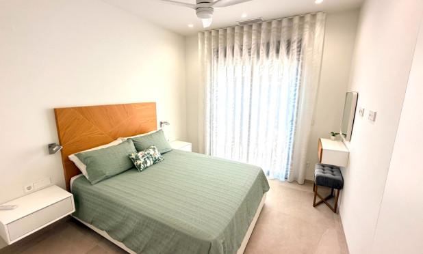 Resale - Villa - Los Montesinos - La Herrada