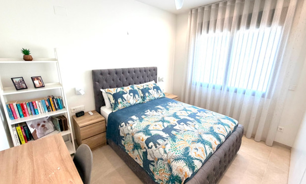 Resale - Villa - Los Montesinos - La Herrada