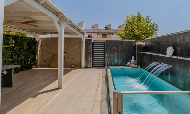Resale - Villa Detached - Torrevieja - Torreta - Florida